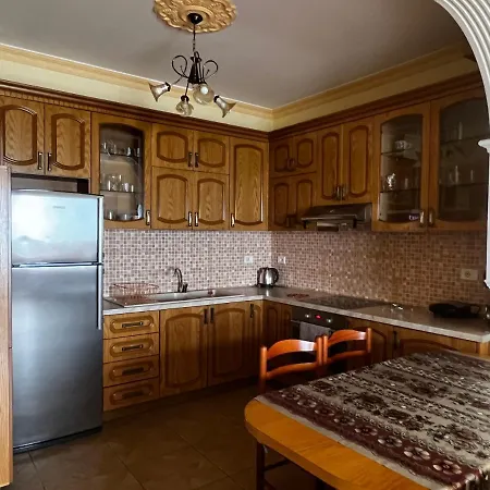 Holidays Apartment *