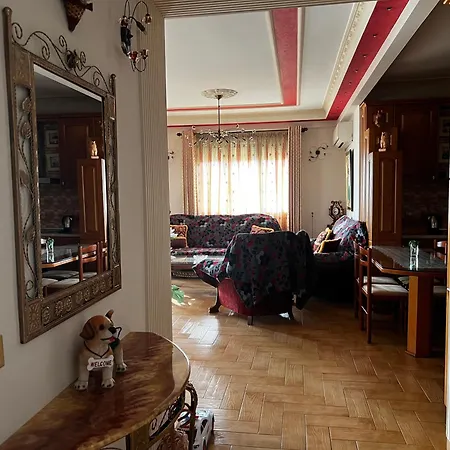 Holidays Apartment *