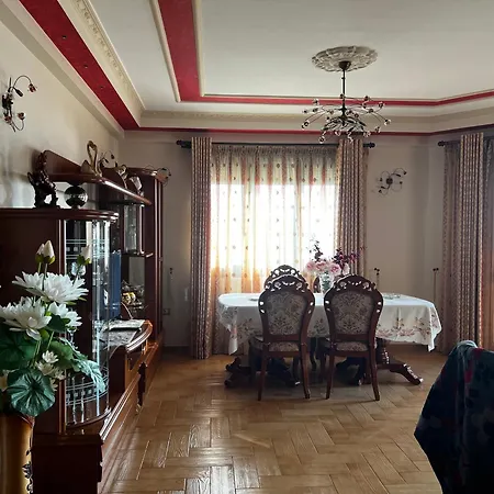 Holidays Apartment *