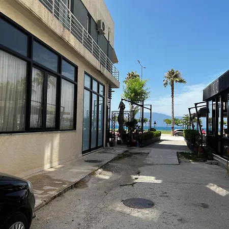 Holidays Apartment *