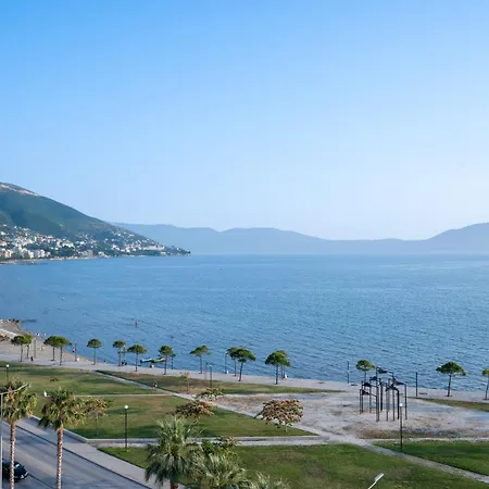 Apartament Holidays Wlora