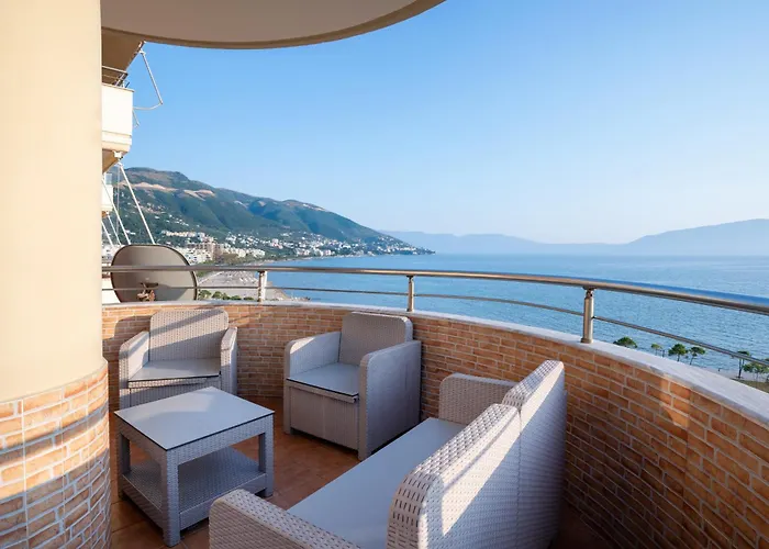 Apartment Holidays *